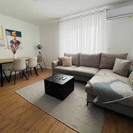 Modern Apt Near City Centre Shkoder Ngoại thất bức ảnh